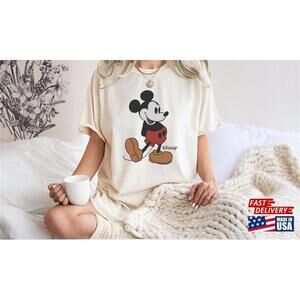 Disney Classic Mickey Mouse Pose Disneyland Holiday Vacation Tshirt